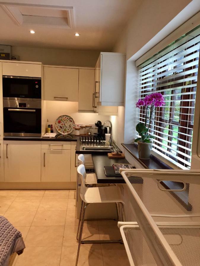 The Burrow Villa Wellesbourne Exterior photo